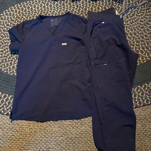 FIG SCRUBS TOP AND BOTTOM SET!